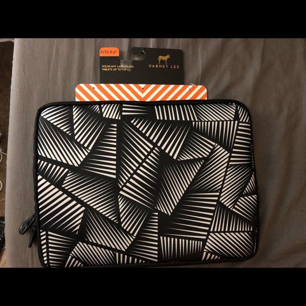 11.6” Laptop Sleeve 🔥
